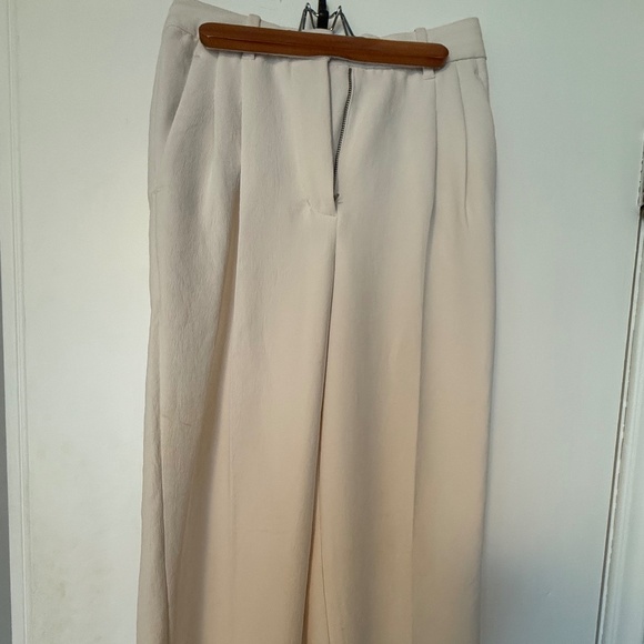 Aritzia effortless pant cropped - Picture 1 of 3